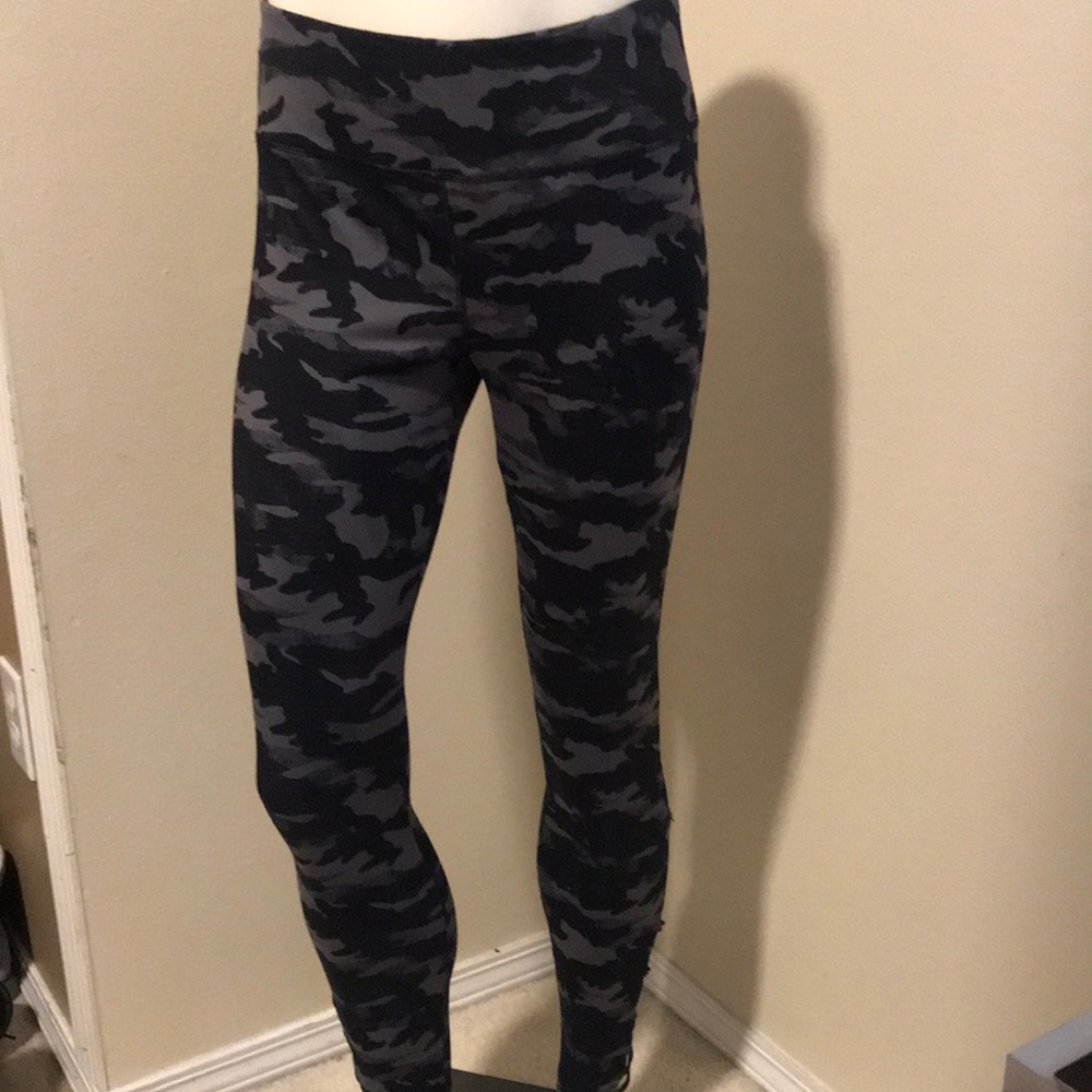 Maurices in motion camo leggings